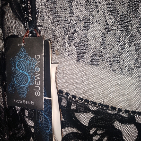 Sue Wong Lace and Leather Beaded Dress - Picture 5 of 8